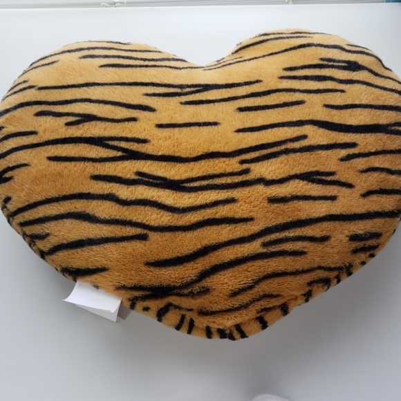 Valentine's Day Wild Thing Pillow. 23" L x 15" H x 4½" W. NWT - Picture 7 of 7